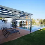 فيلة Mona Ovacik Luxury Çeşme