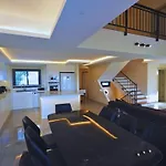 فيلة Mona Ovacik Luxury *