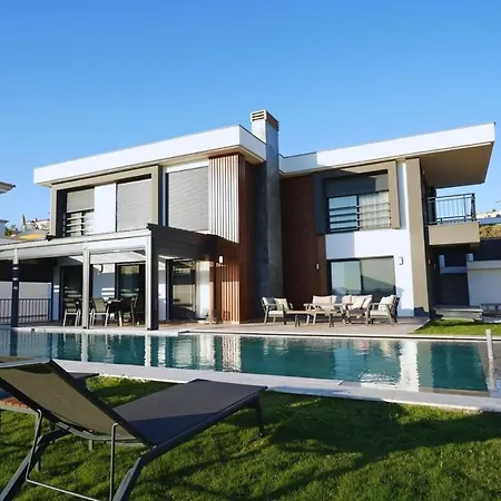 Villa Mona Ovacik Luxury *