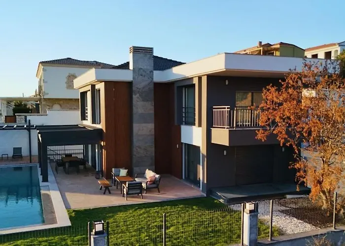 Mona Ovacik Luxury Чешме